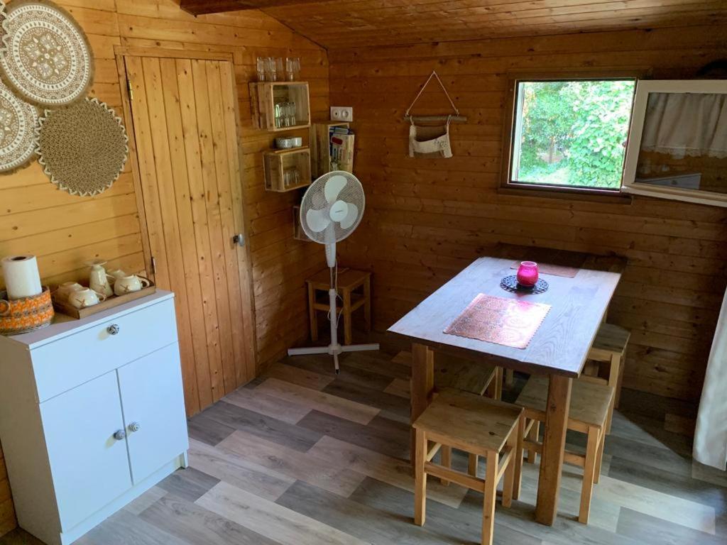 Les Petits Chalets De Dudu La Voulte-sur-Rhone Exterior photo